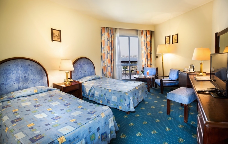 Imagen de la habitación del Hotel Pyramisa Luxor. Foto 2