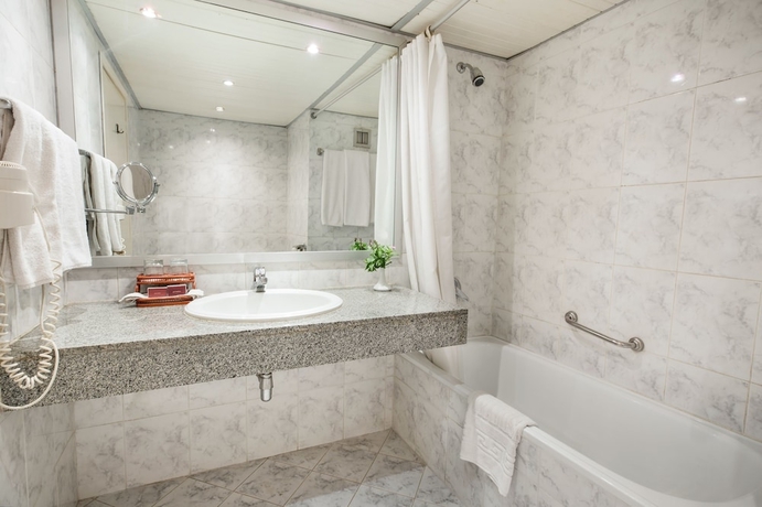 Imagen de la habitación del Hotel Pyramisa Luxor. Foto 9