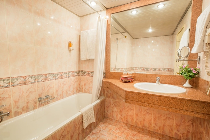 Imagen de la habitación del Hotel Pyramisa Luxor. Foto 10