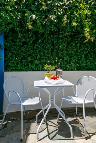 Imagen de los exteriores del Hotel Pyrgaki. Foto 13