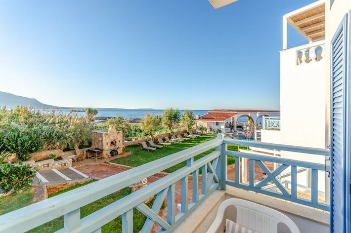 Imagen de la habitación del Hotel Pyrgos Blue. Foto 18