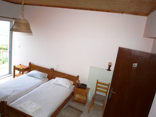 Imagen de la habitación del Hotel Pyrgos. Foto 2