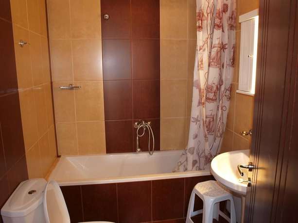 Imagen de la habitación del Hotel Pyrgos. Foto 11