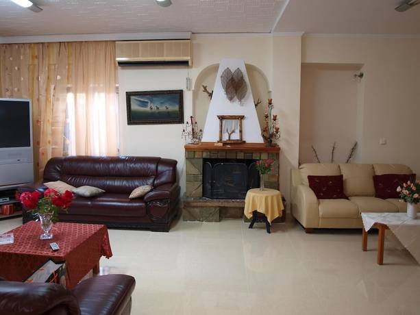 Imagen general del Hotel Pyrgos, Korakies. Foto 1