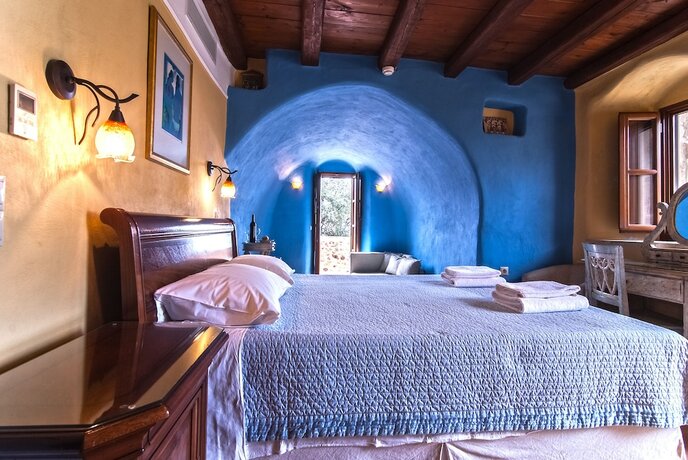 Imagen de la habitación del Hotel Pyrgos Petropoulaki. Foto 11