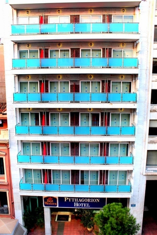 Imagen de los exteriores del Hotel Pythagorion. Foto 12