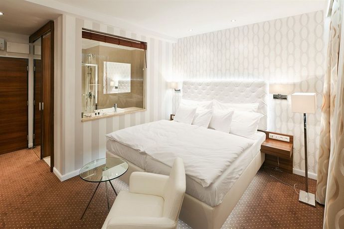 Imagen de la habitación del Hotel Pytloun City Boutique. Foto 8