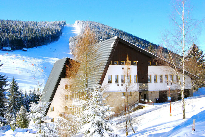 Imagen de los interiores del Hotel Pytloun Wellness Harrachov. Foto 12
