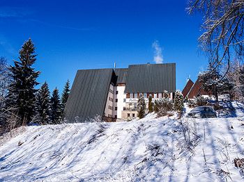 Imagen de los interiores del Hotel Pytloun Wellness Harrachov. Foto 16
