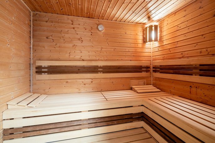 Imagen de la piscina del Hotel Pytloun Wellness Hasi&scaron;tejn. Foto 18