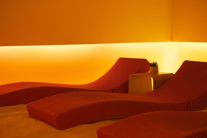 Imagen de la piscina del Hotel Q, Charlottenburg. Foto 16