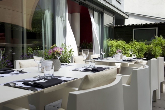 Imagen del bar/restaurante del Hotel Q, Charlottenburg. Foto 4