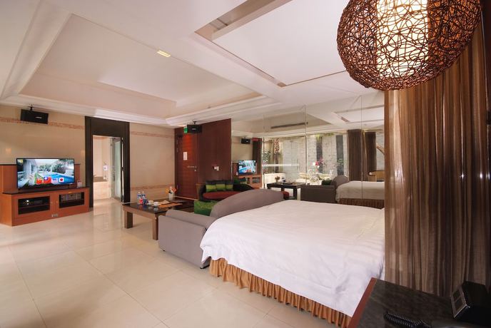 Imagen de la habitación del Hotel Q Motel. Foto 9