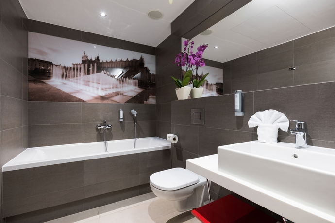 Imagen de la habitación del Hotel Q Plus Krakow. Foto 7