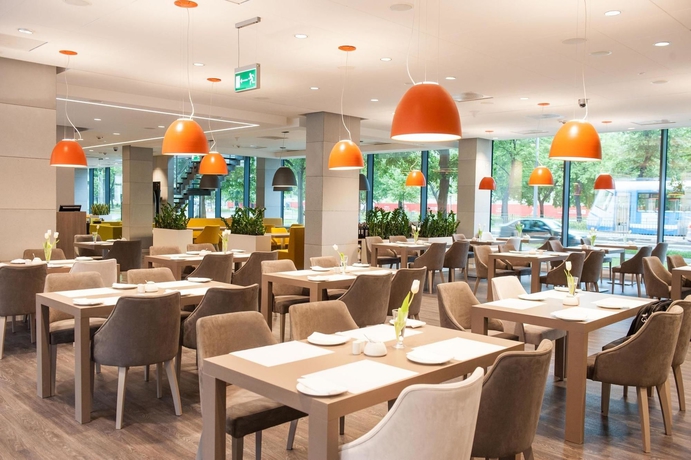 Imagen del bar/restaurante del Hotel Q Plus Wroclaw. Foto 3