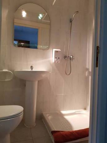 Imagen de la habitación del Hotel Q Royal. Foto 8