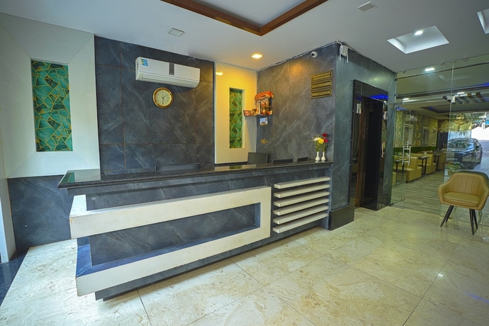 Imagen de los interiores del Hotel Q Saina\'s S K Regency. Foto 18