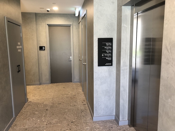 Imagen de los interiores del Hotel Q Squared Serviced Apartments. Foto 17