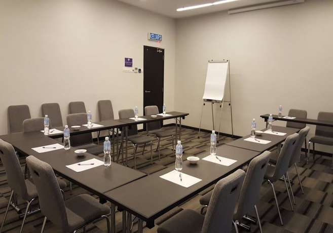 Imagen de los interiores del Hotel Q Stay At Damansara. Foto 16
