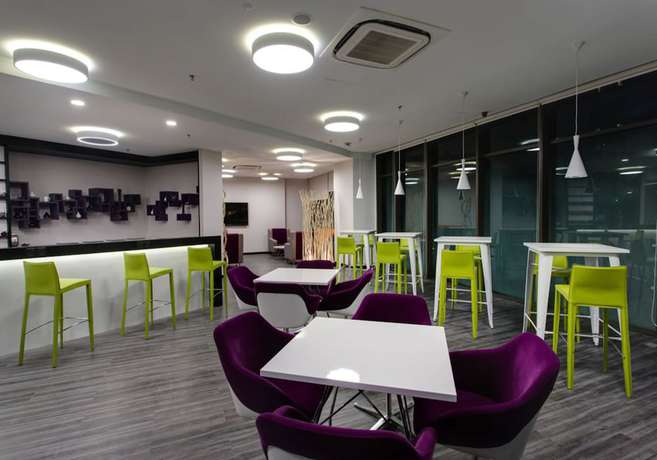 Imagen del bar/restaurante del Hotel Q Stay At Damansara. Foto 6