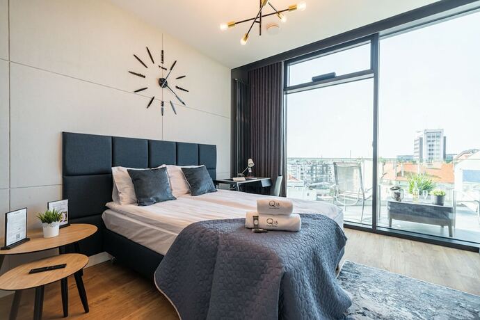 Imagen de la habitación del Hotel Q18 ApartHotel. Foto 18
