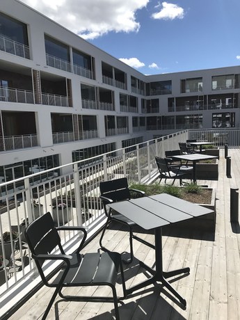 Imagen de los exteriores del Hotel Q42. Foto 11