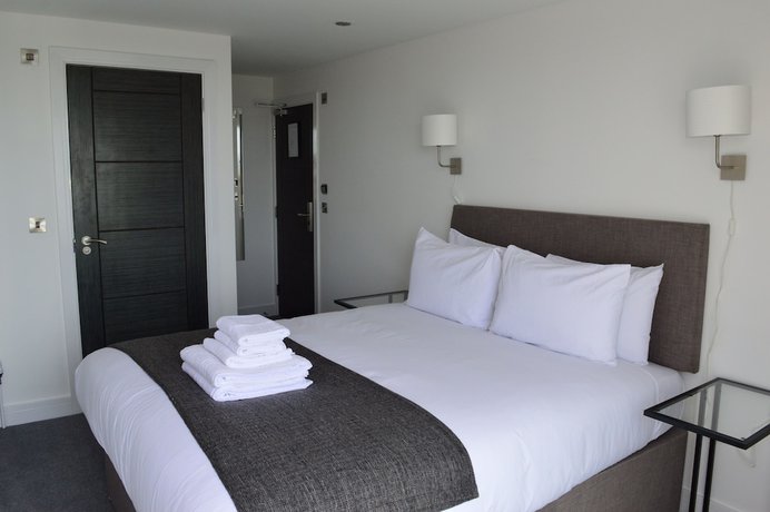 Imagen de la habitación del Hotel Q8 Boutique. Foto 18