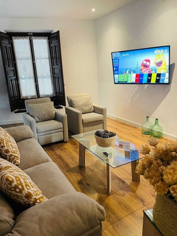 Imagen de la habitación del Hotel QB Almagro Centro. Foto 4