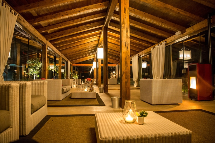 Imagen de los interiores del Hotel QC Grand Roma. Foto 9