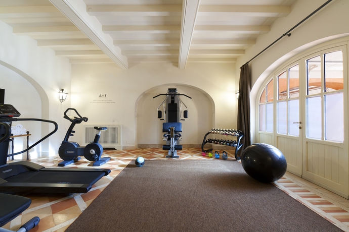 Imagen de los interiores del Hotel QC Grand Roma. Foto 11