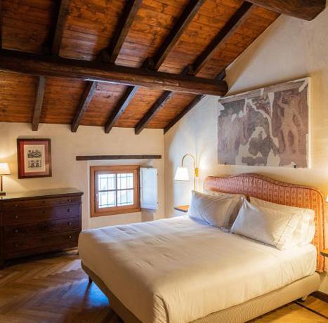 Imagen de la habitación del Hotel QC Grand Villa Arzaga Garda Spa and Golf. Foto 19