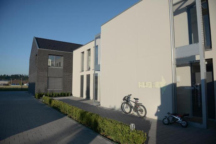 Imagen general del Hotel QCM Campus. Foto 2