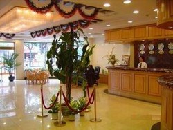 Imagen de los interiores del Hotel QIAN DAO HU HUANG PU. Foto 5