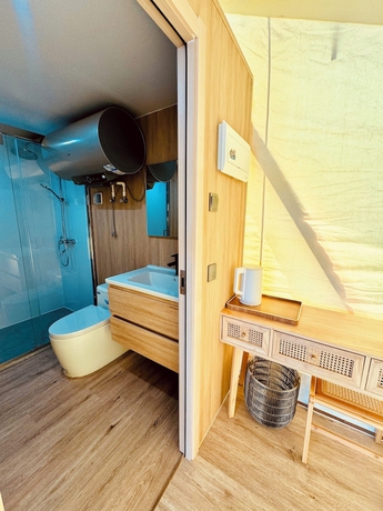 Imagen de la habitación del Hotel QING Luxury Campground. Foto 4