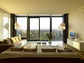 Imagen general del Hotel Q-Suites. Foto 8