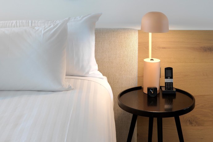 Imagen de la habitación del Hotel QT Bondi. Foto 9