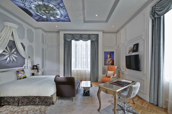 Imagen de la habitación del Hotel QT Singapore. Foto 3