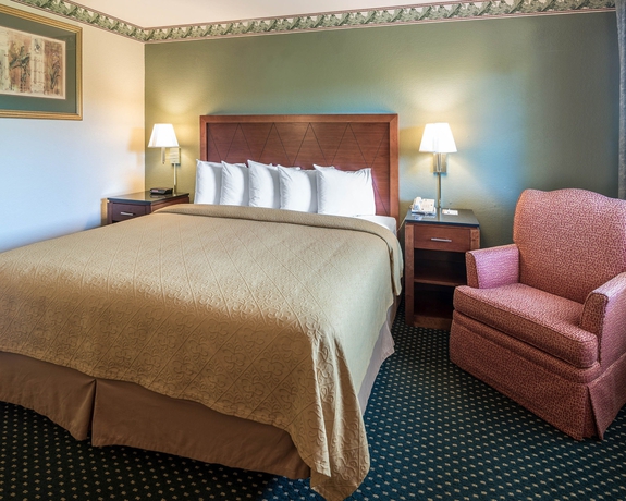 Imagen de los interiores del Hotel QUALITY INN AND SUITES, Lexington. Foto 14