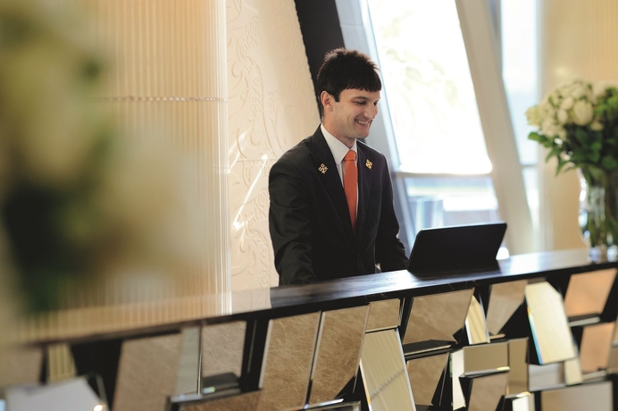 Imagen de los interiores del Hotel Qabila Westbay. Foto 13