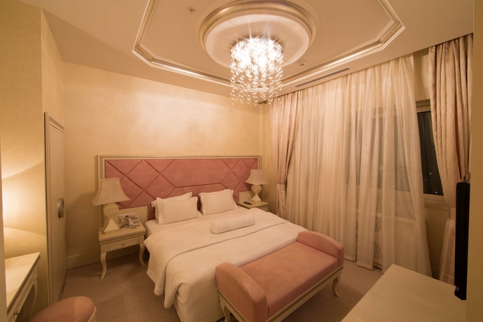 Imagen de la habitación del Hotel Qafqaz Riverside Resort. Foto 9