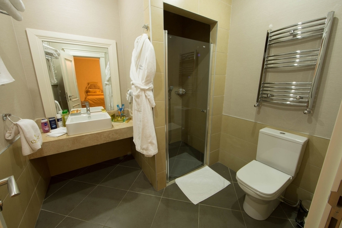 Imagen de la habitación del Hotel Qafqaz Riverside Resort. Foto 15