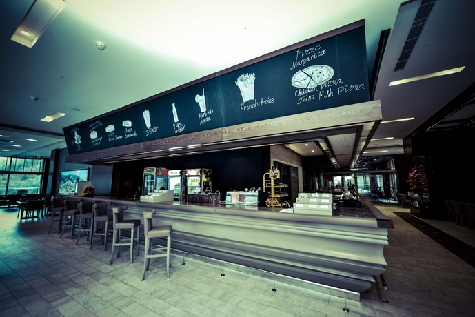 Imagen del bar/restaurante del Hotel Qafqaz Tufandag Mountain Resort. Foto 3