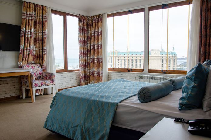 Imagen de la habitación del Hotel Qala. Foto 12