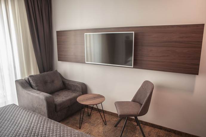 Imagen de la habitación del Hotel Qama. Foto 9