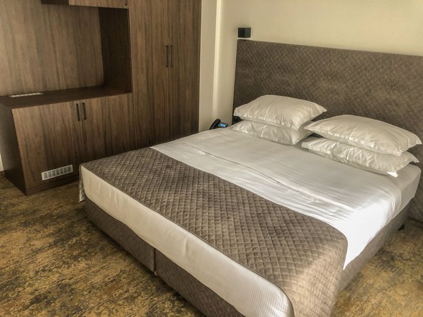 Imagen de la habitación del Hotel Qama. Foto 12