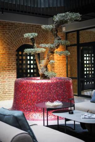 Imagen general del Hotel Qarvasla. Foto 4