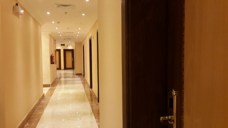 Imagen de los interiores del Hotel Qasr Alazizia Hotel. Foto 9