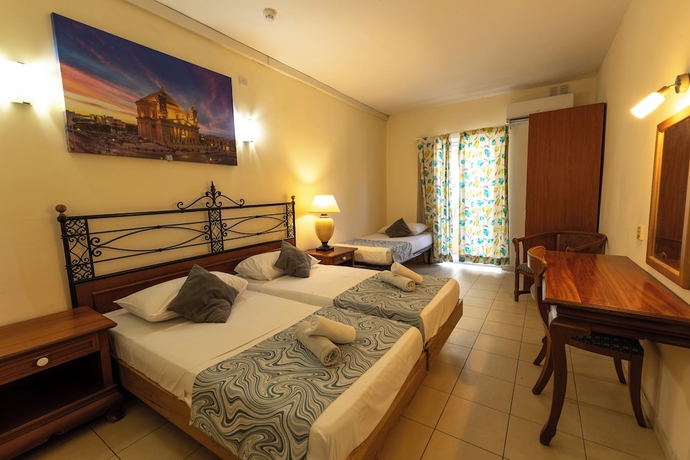 Imagen general del Hotel Qawra Point Holiday Complex. Foto 1