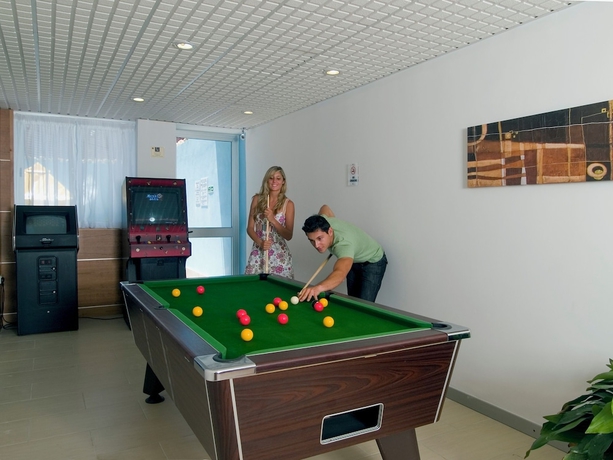 Imagen de los interiores del Hotel Qawra Point Holiday Complex. Foto 15