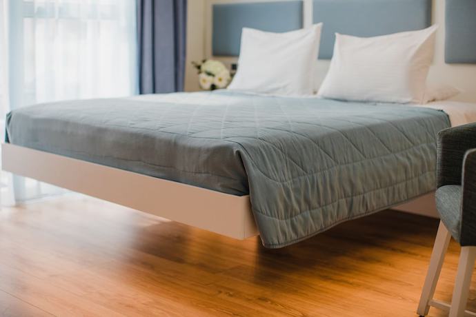 Imagen de la habitación del Hotel Qbic City. Foto 2